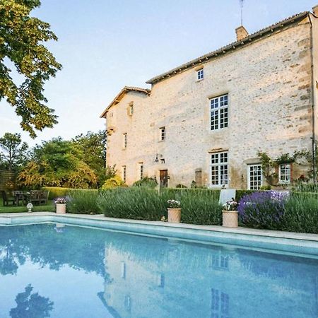 Bed and Breakfast 14Th Century Priory In Pressigny Pressigny  Exterior foto