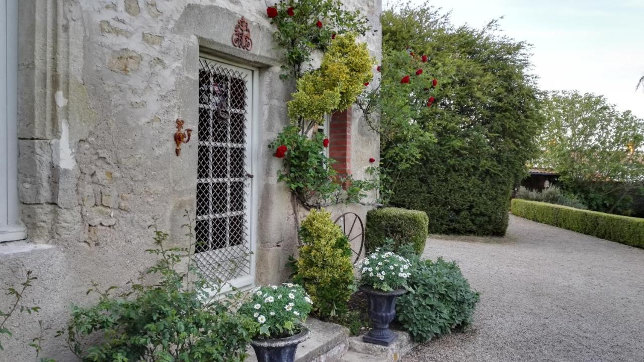 Bed and Breakfast 14Th Century Priory In Pressigny Pressigny  Exterior foto