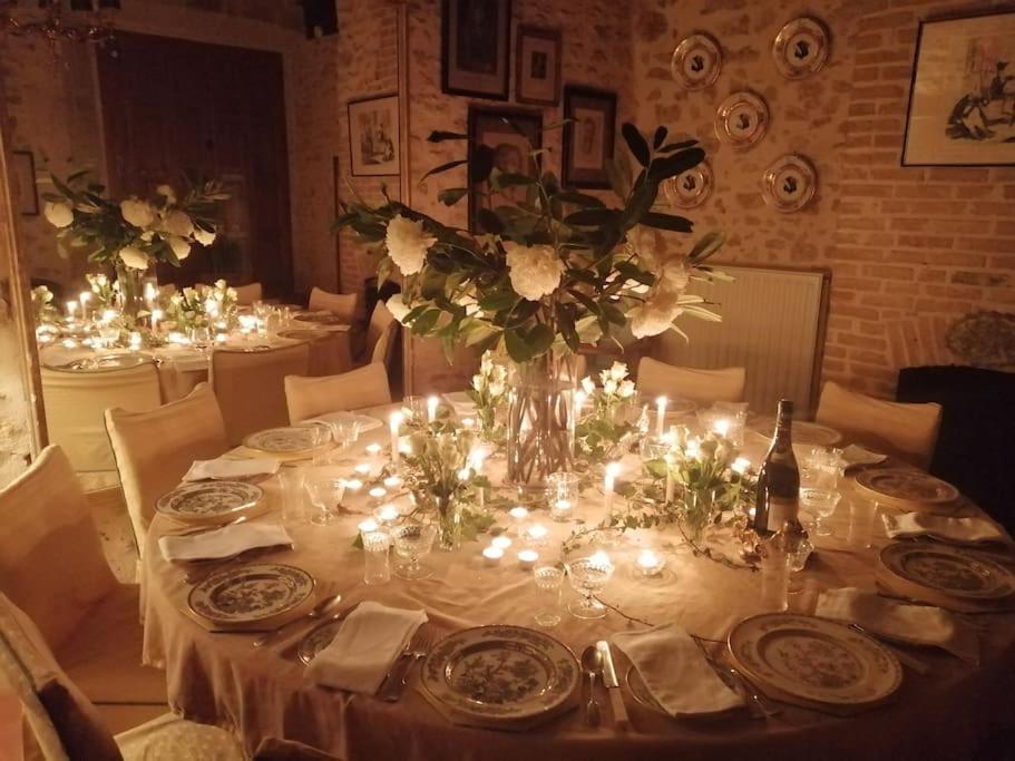 Bed and Breakfast 14Th Century Priory In Pressigny Pressigny  Exterior foto