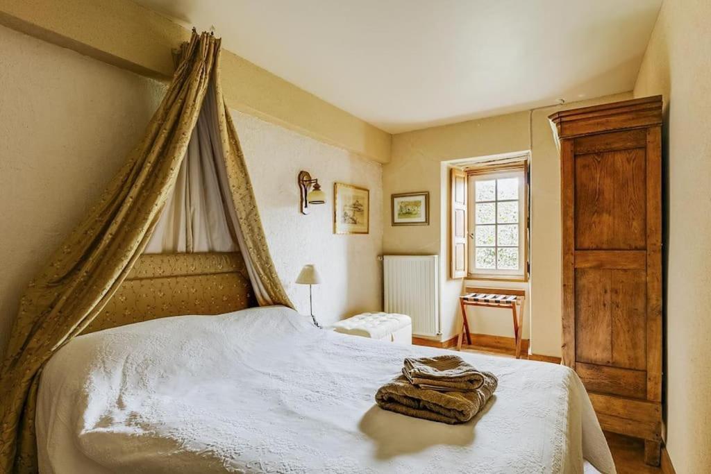 Bed and Breakfast 14Th Century Priory In Pressigny Pressigny  Exterior foto