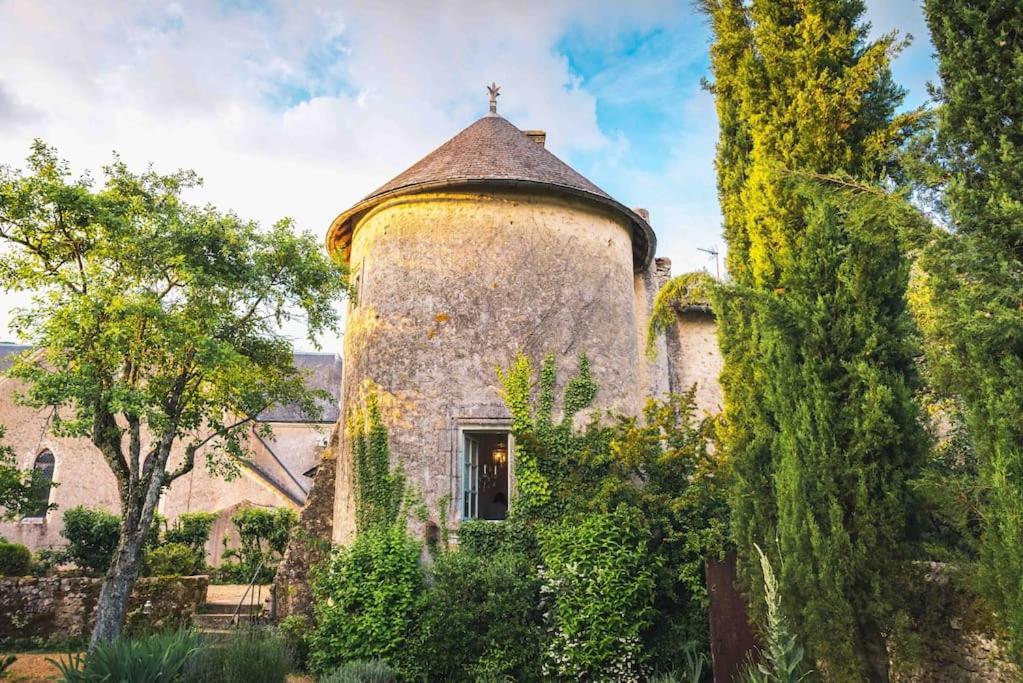 Bed and Breakfast 14Th Century Priory In Pressigny Pressigny  Exterior foto